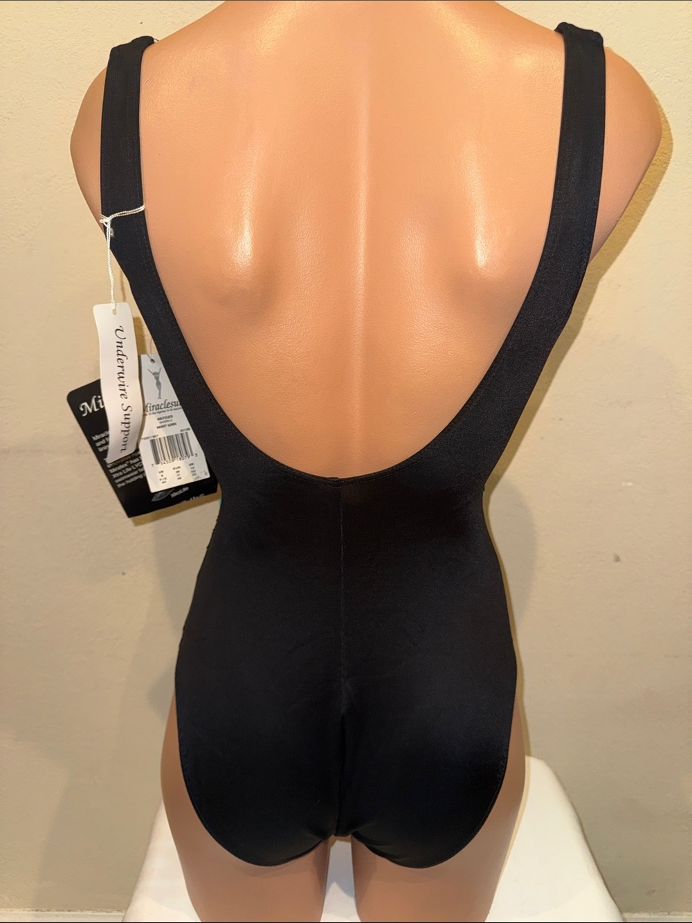 NWT Miraclesuit one piece swimsuit Sandra admins green size 8 - Picture 4 of 5